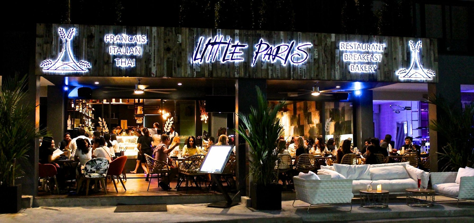 Little Paris Phuket Lejlighed Eksteriør billede
